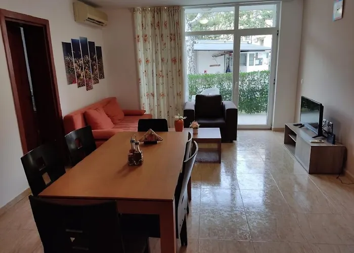 Dean's Cozy 2 Bed At Sunny Апартамент Слънчев бряг